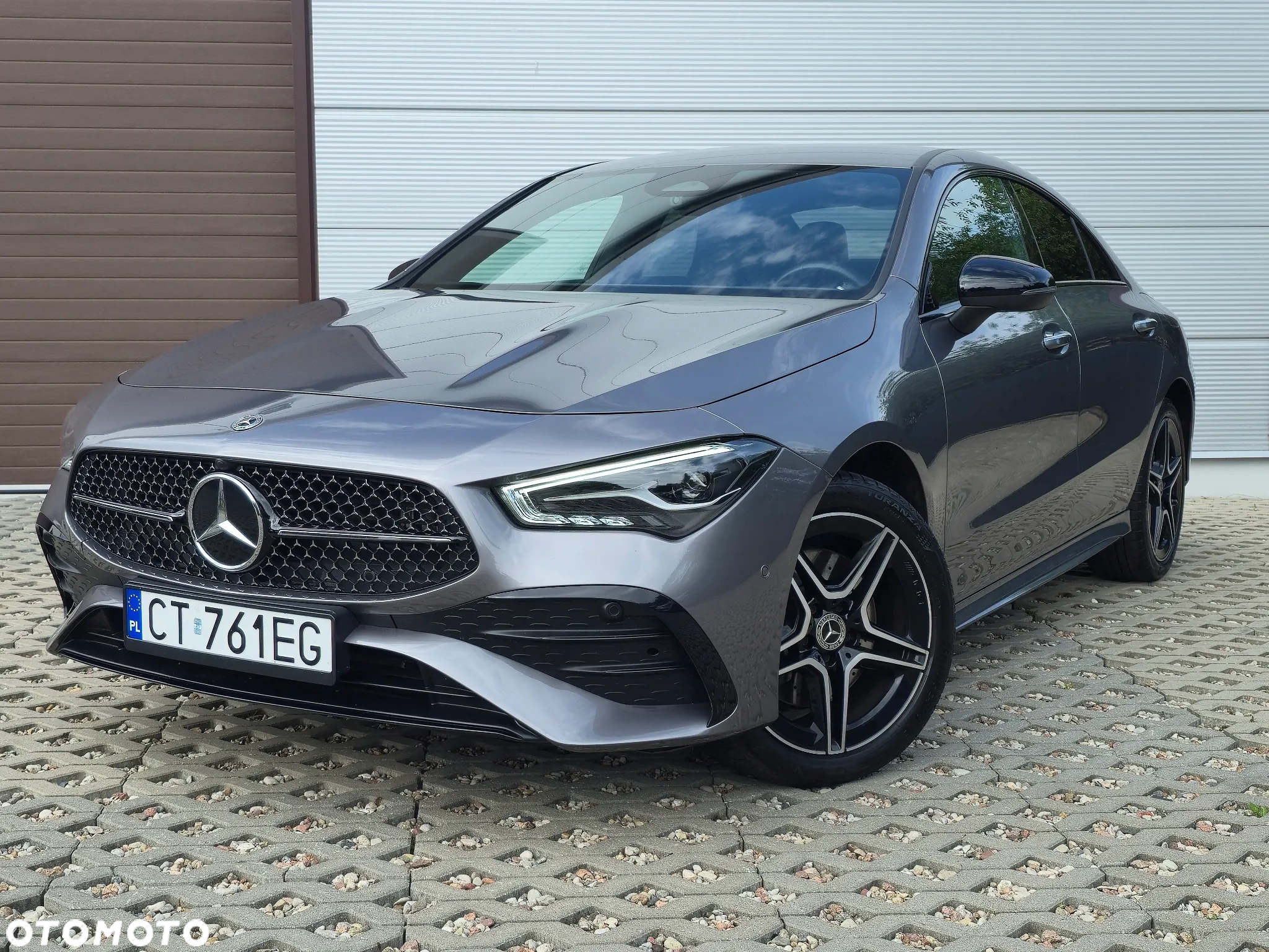 Mercedes-Benz CLA 250 e 8G-DCT AMG Line Advanced Plus - 3
