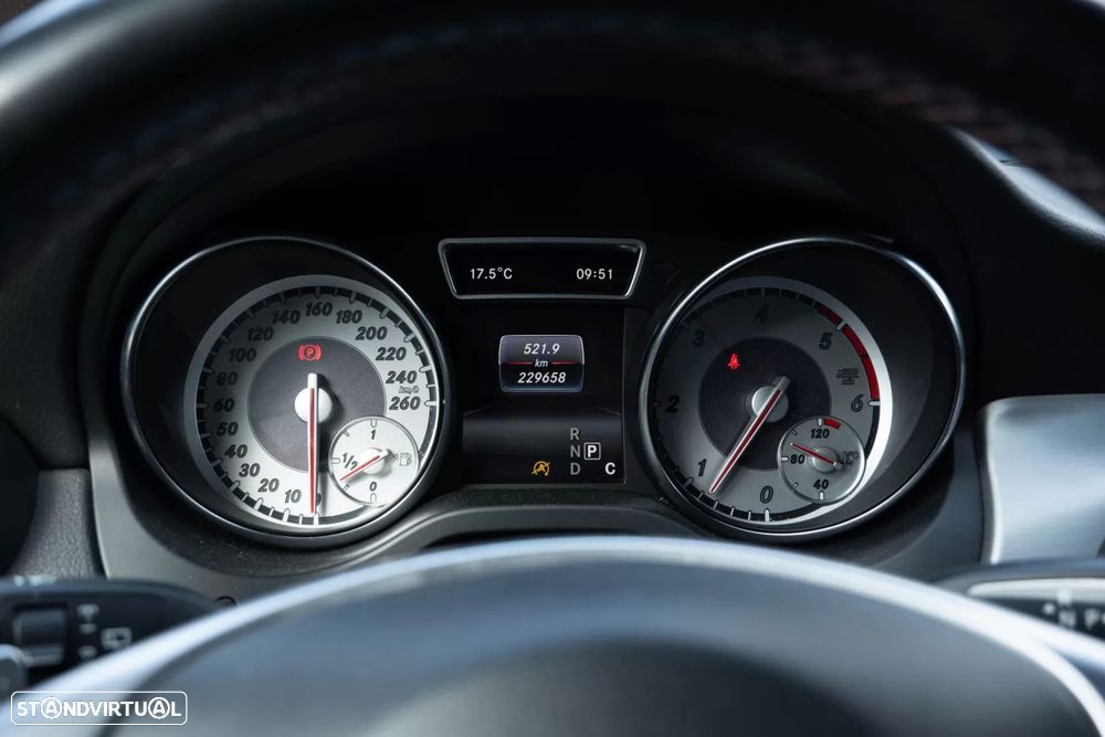 Mercedes-Benz CLA 220 d Shooting Brake AMG Line Aut. - 19