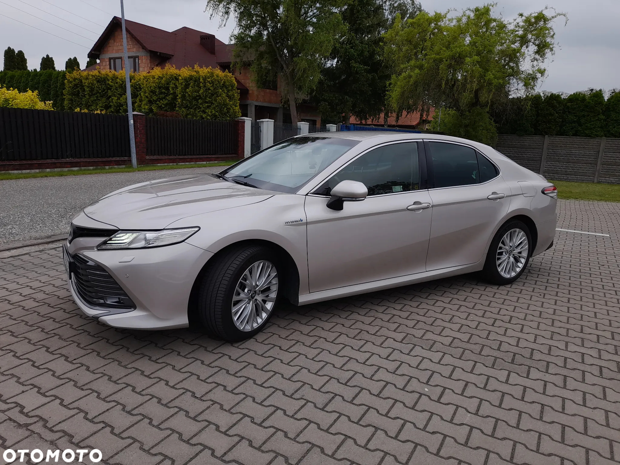 Toyota Camry 2.5 Hybrid Executive CVT - 16