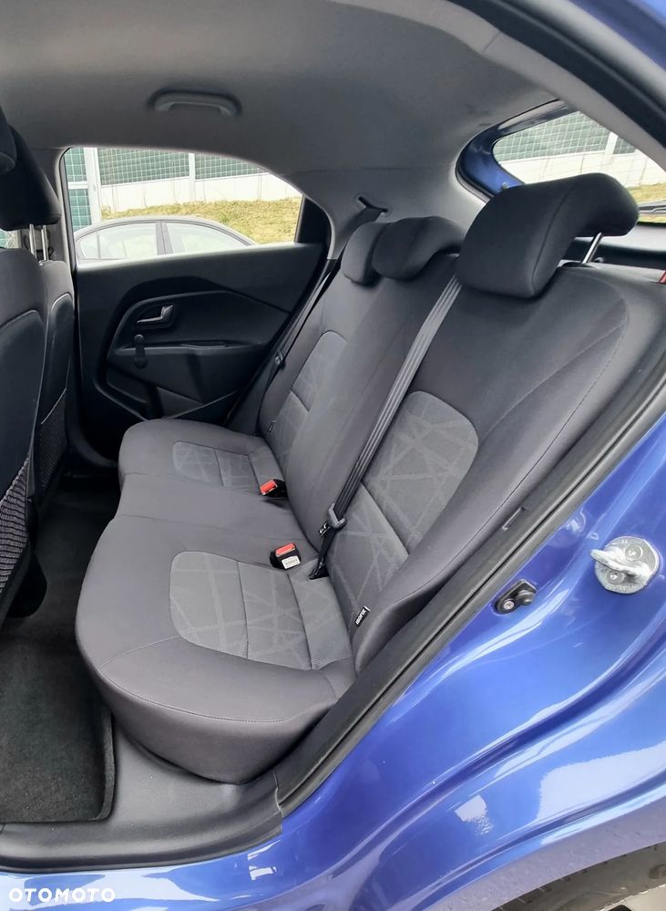 Kia Rio - 10