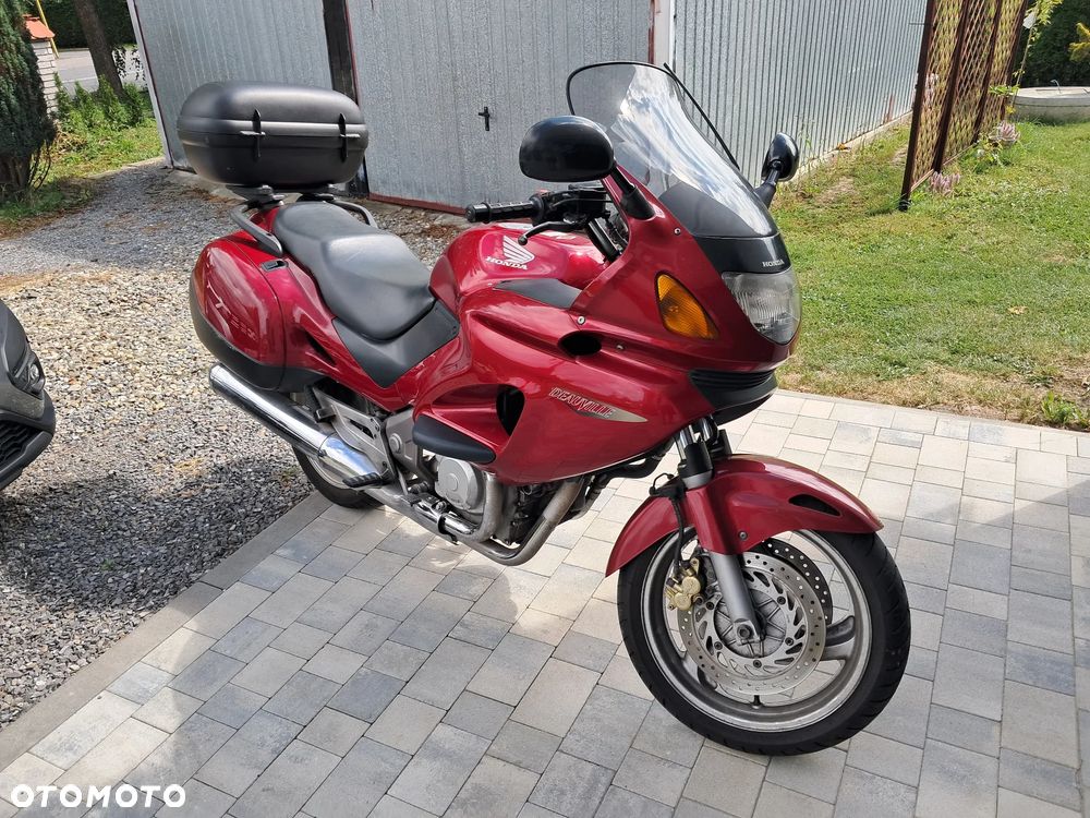 Honda NTV - 1