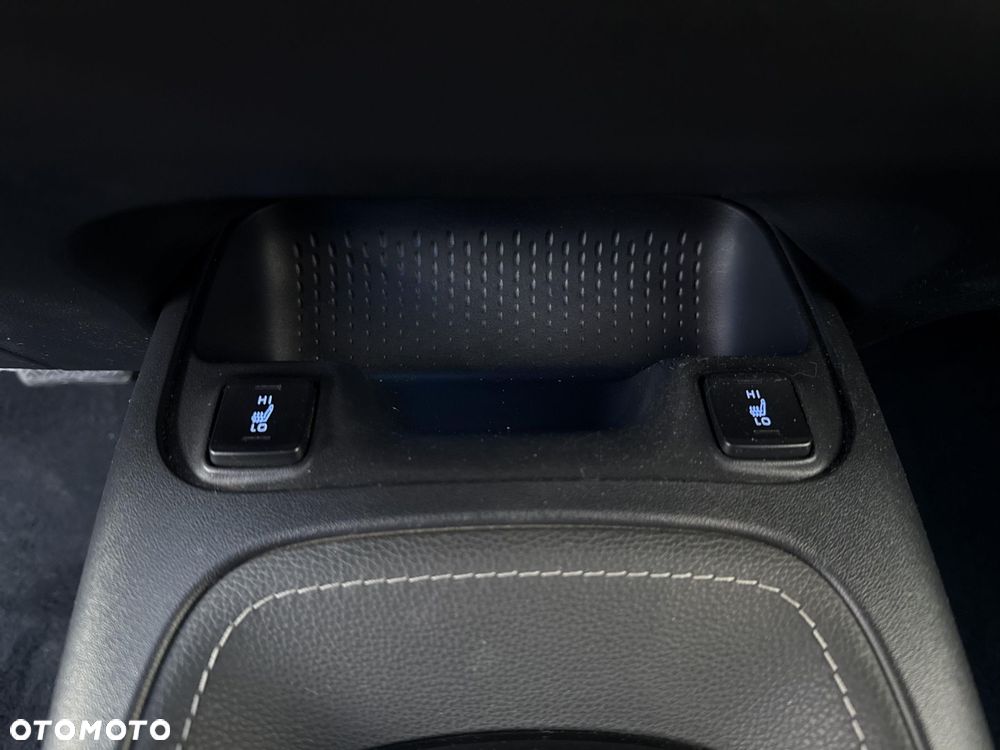 Toyota Corolla 2.0 Hybrid Comfort - 20