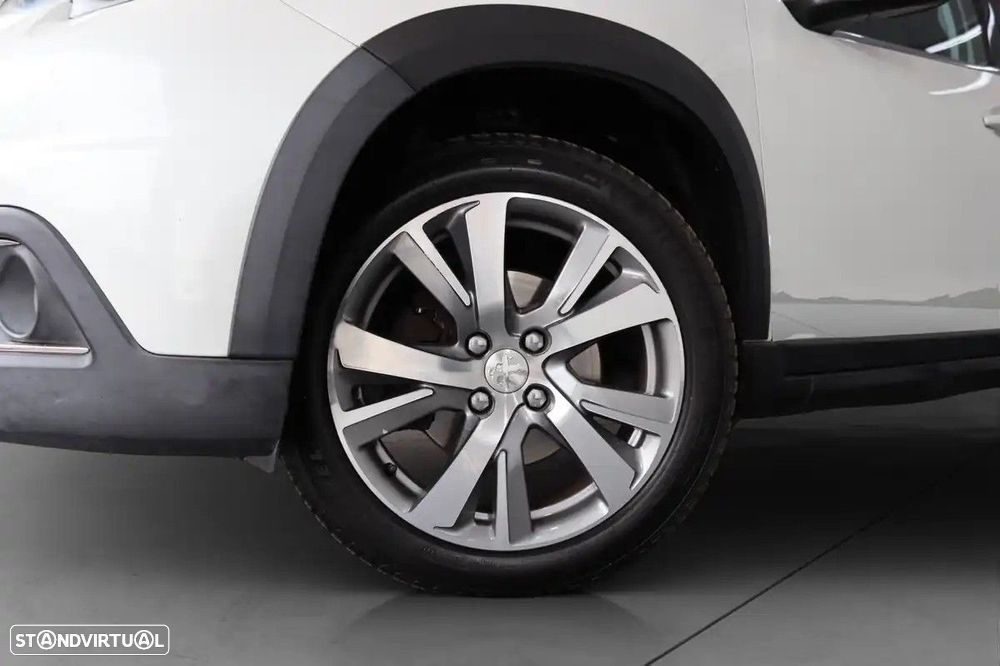 Peugeot 2008 1.2 PureTech Allure EAT6 - 16