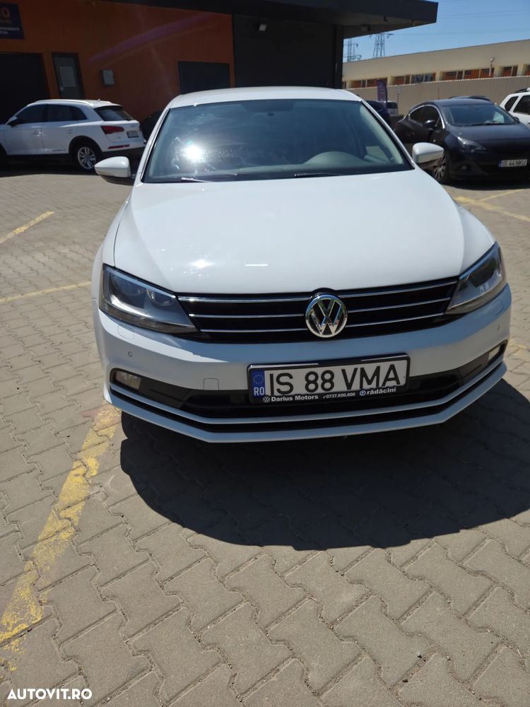 Volkswagen Jetta 2.0 TDI Comfortline - 2