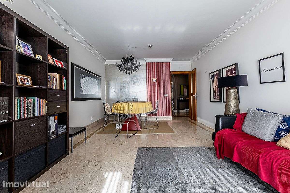 Apartamento T1 para arrendamento - Grande imagem: 2/19
