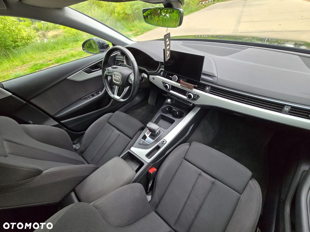 Audi A4 Avant 40 TFSI S tronic - 17