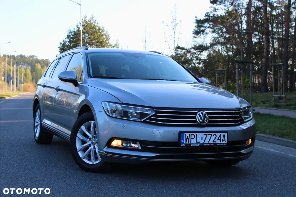 Volkswagen Passat 2.0 TDI (BlueMotion Technology) DSG Comfortline - 1