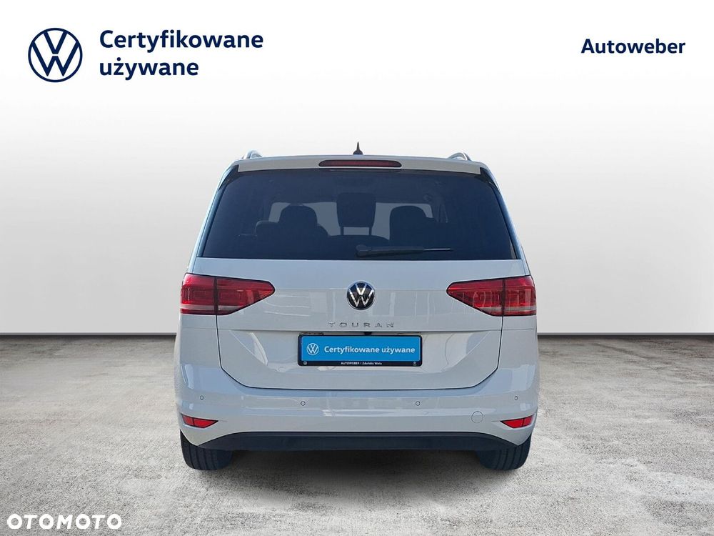 Volkswagen Touran - 4