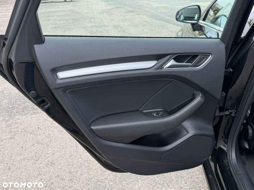 Audi A3 Sportback 35 TDI S Line S tronic - 32