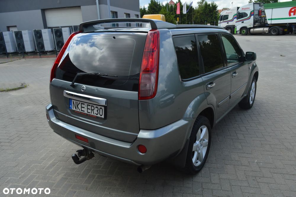 Nissan X-Trail 2.2 dCi 4x4 DPF Comfort - 7