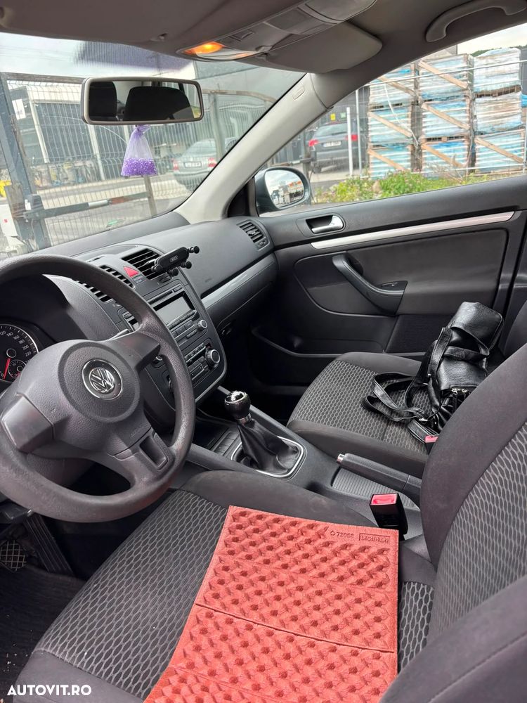 Volkswagen Jetta 1.6 Comfortline - 10