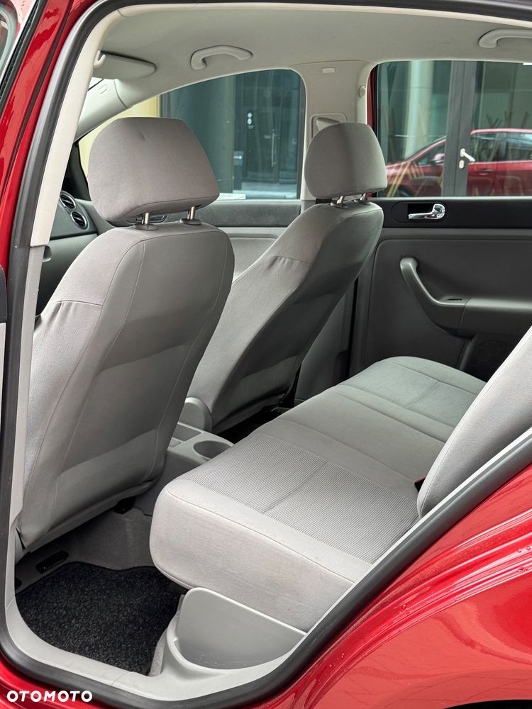 Volkswagen Golf - 14