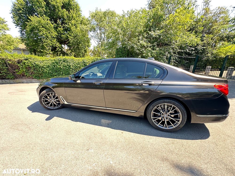 BMW Seria 7 730d xDrive - 11