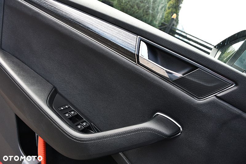 Skoda Superb 2.0 TDI DSG Style - 20