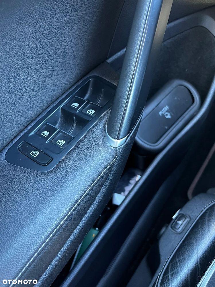 Volkswagen Golf 2.0 TDI BMT Comfortline EU6 - 25