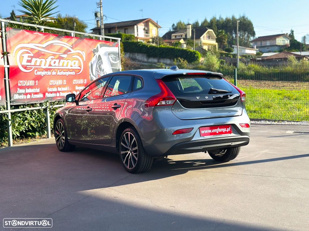 Volvo V40 2.0 D2 Momentum - 6