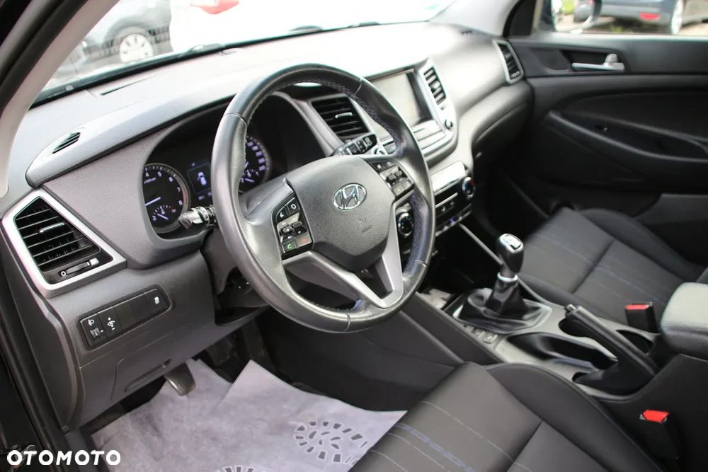 Hyundai Tucson blue 1.6 GDi 2WD Navi - 12