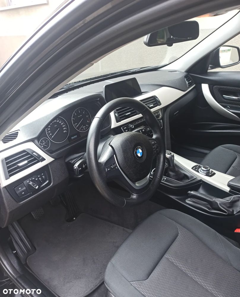 BMW Seria 3 320d - 7