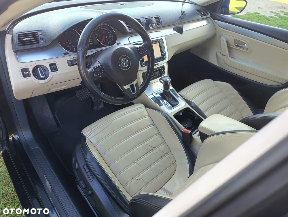 Volkswagen Passat CC - 14