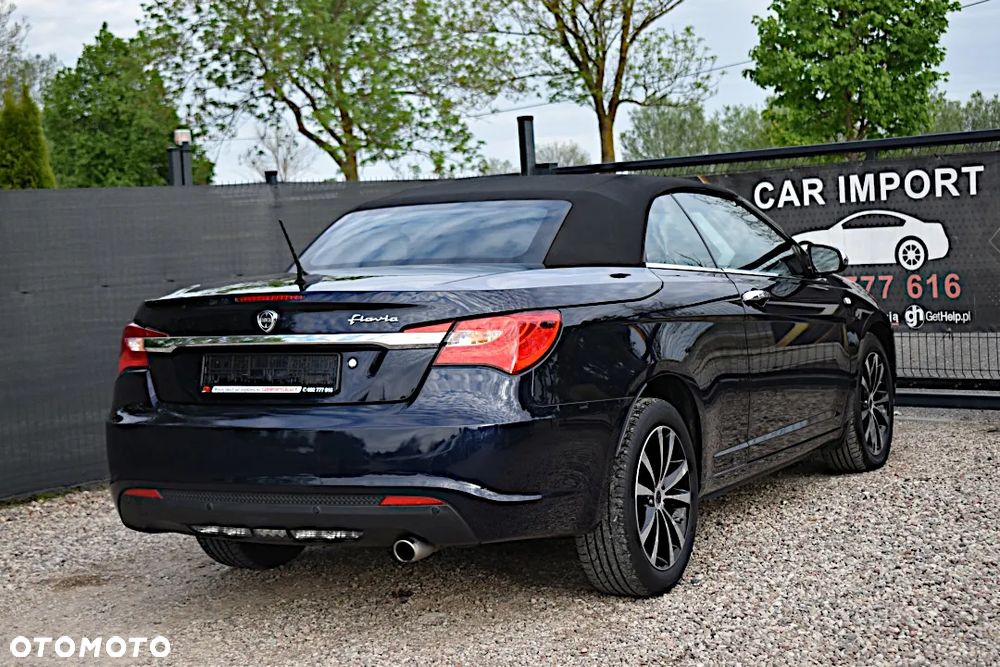 Chrysler 200 - 17
