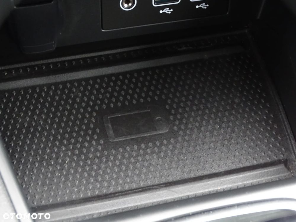 Renault Captur E-TECH Full 145 EVOLUTION - 17