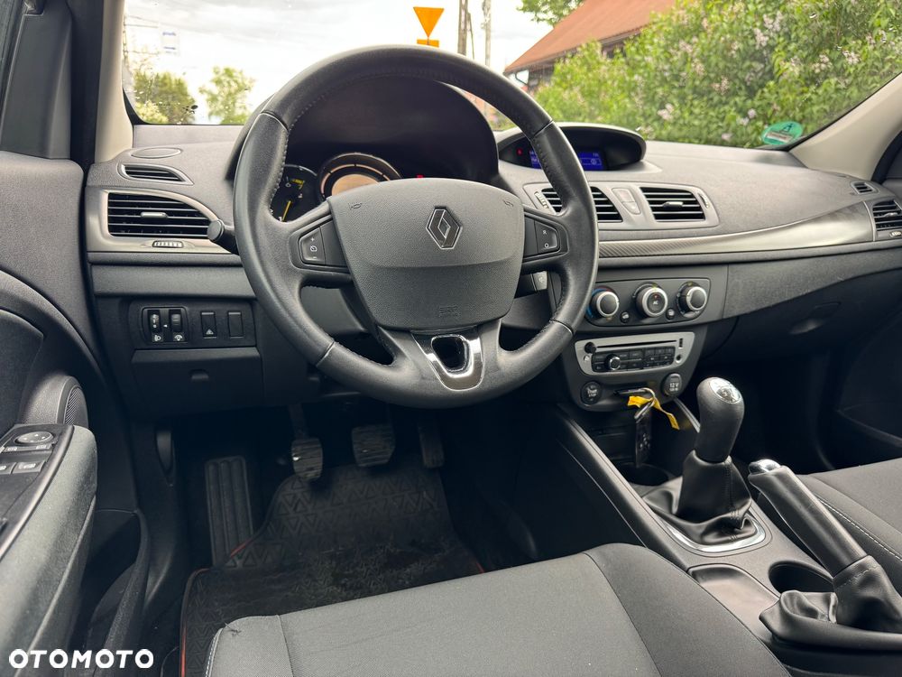 Renault Megane 1.6 16V 100 J'taime - 13
