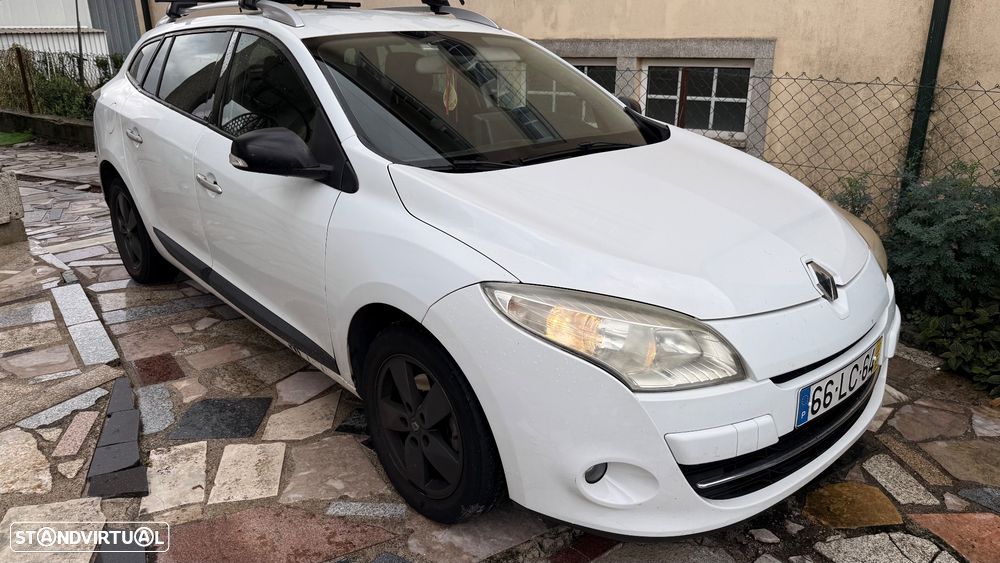 Renault Mégane 1.5 dCi Dynamique - 4