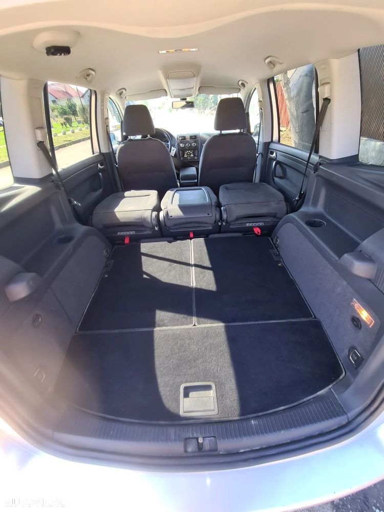 Volkswagen Touran 1.6 TDI BlueMotion Technology Comfortline - 24