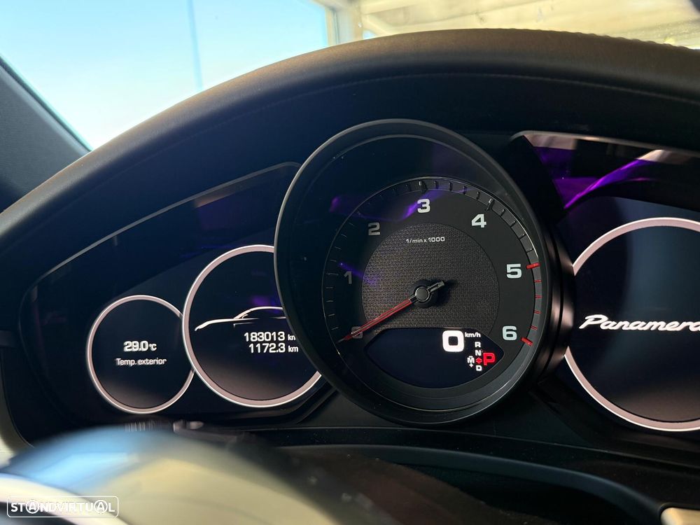 Porsche Panamera 4 S - 15