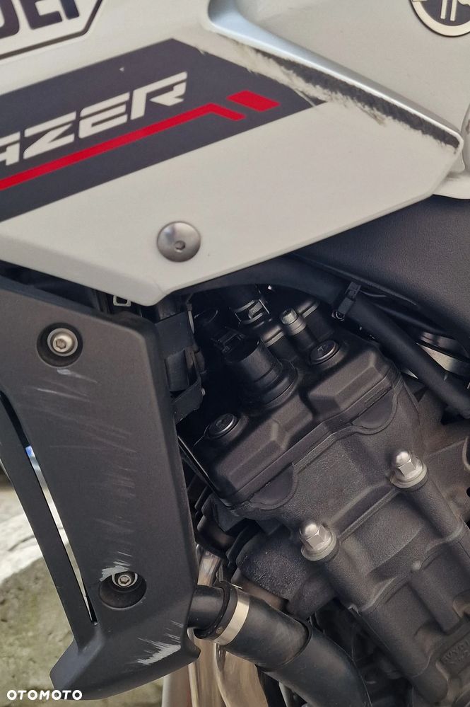 Yamaha FZ - 9