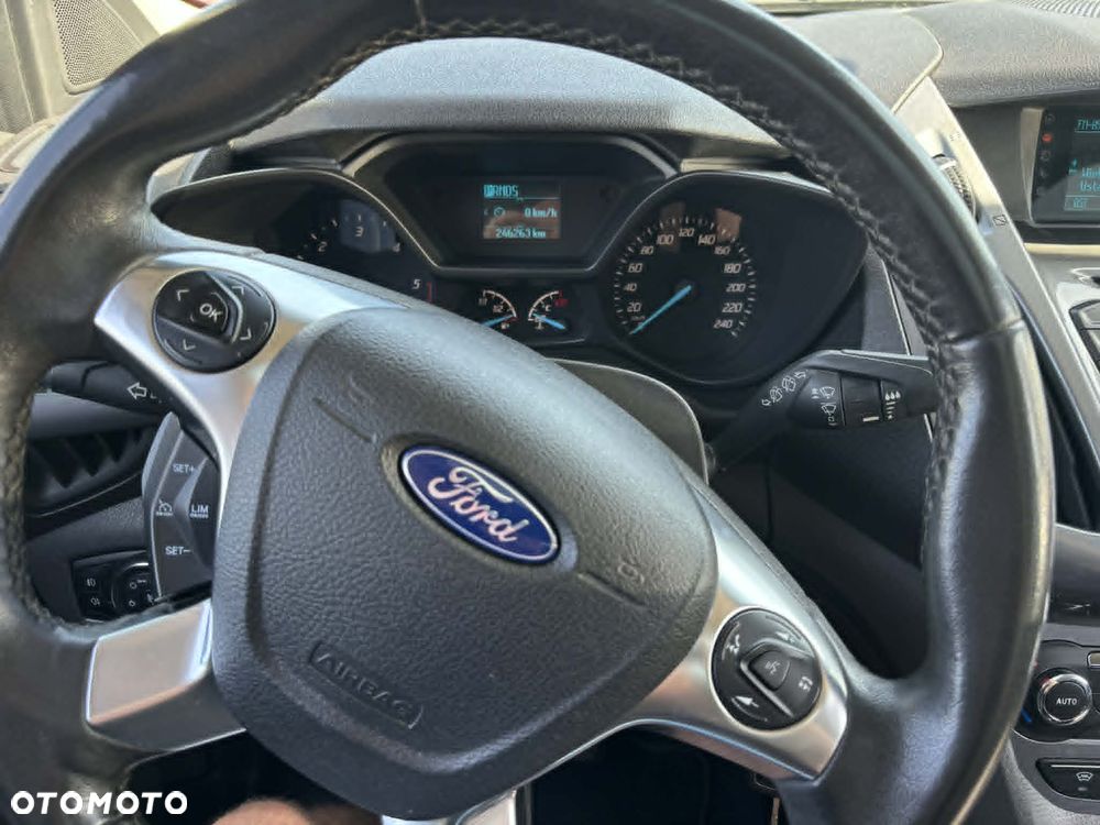 Ford Tourneo Connect Grand - 14