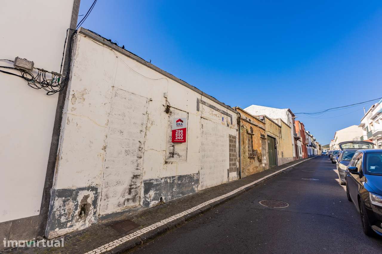 Ruína na Rua do Laureano - Grande imagem: 3/8