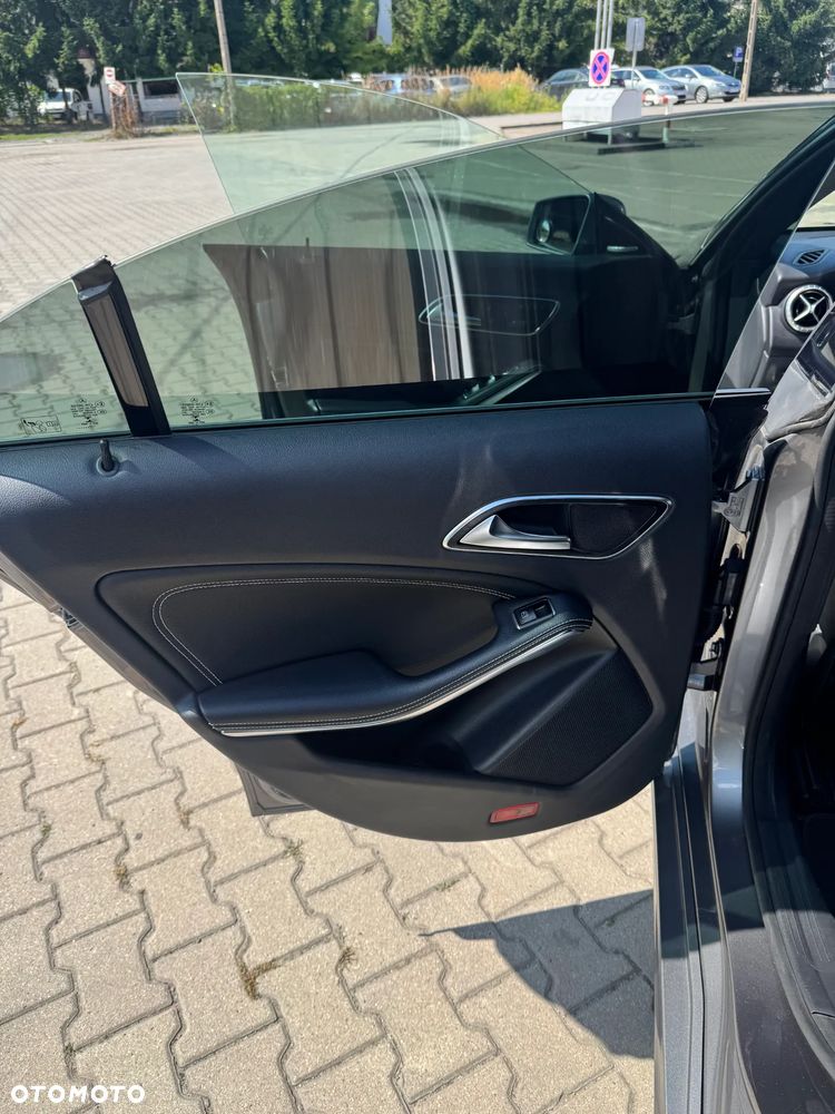 Mercedes-Benz CLA 250 4-Matic - 26