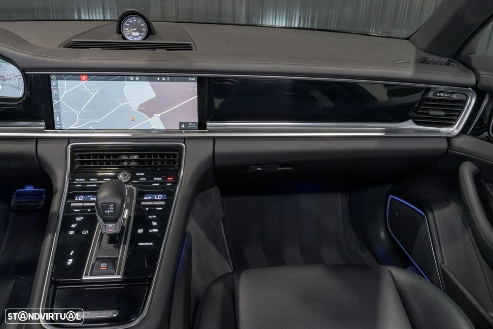 Porsche Panamera 4 E-Hybrid Platinum Edition - 8