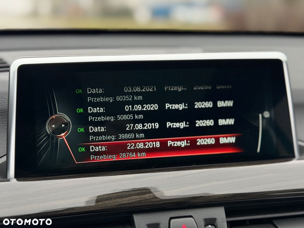 BMW X1 xDrive20i xLine sport - 32