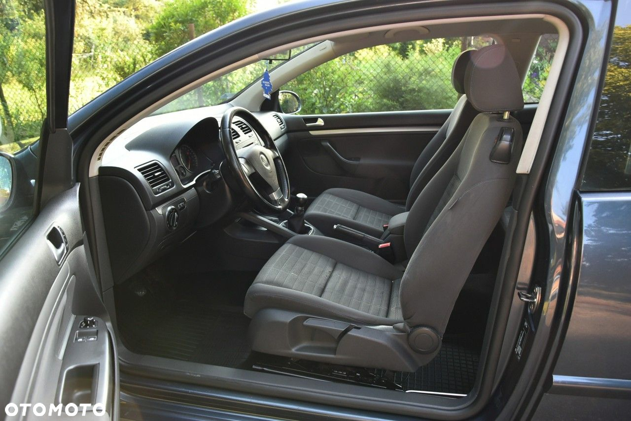 Volkswagen Golf - 13