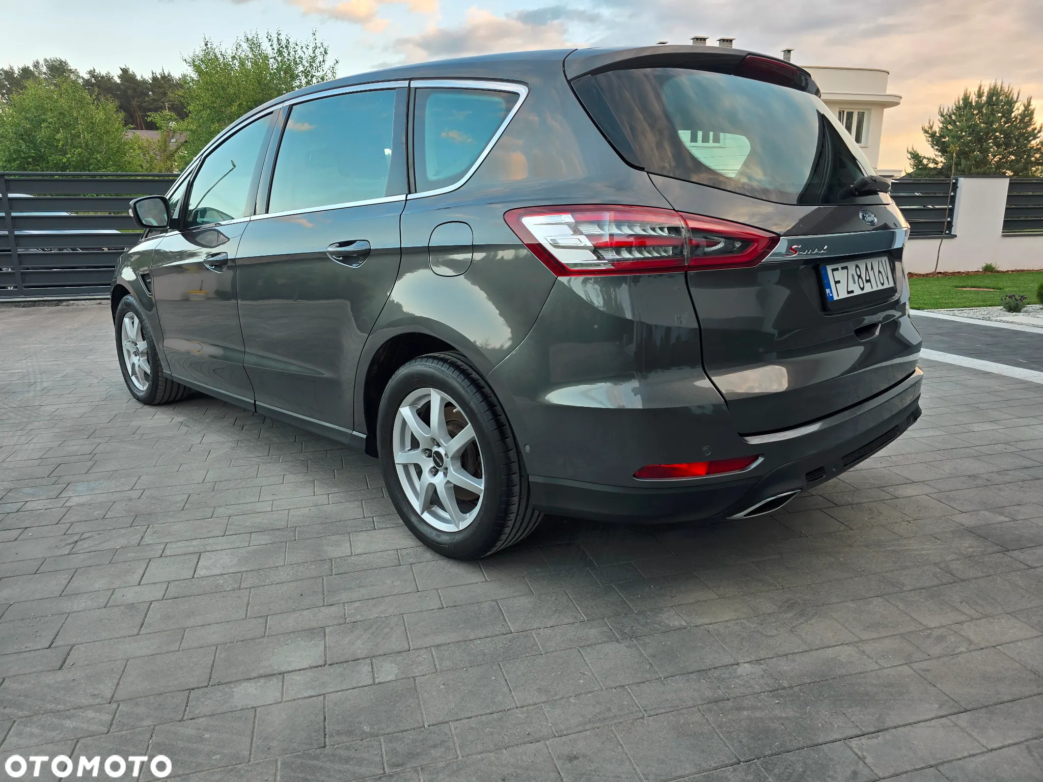 Ford S-Max 2.0 TDCi Titanium - 11