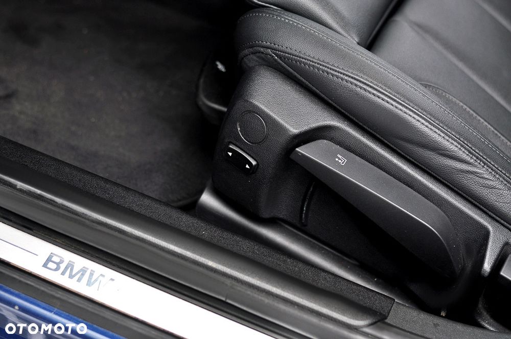 BMW Seria 3 320i GPF Sport Line Shadow sport - 22