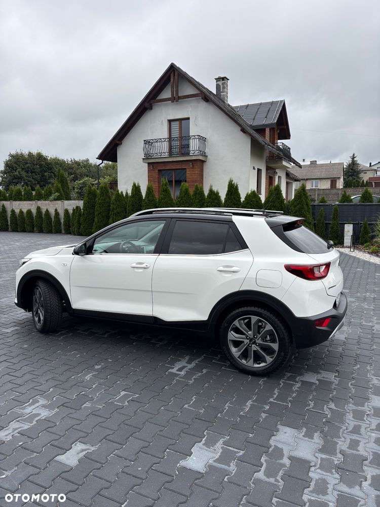Kia Stonic 1.4 M - 8