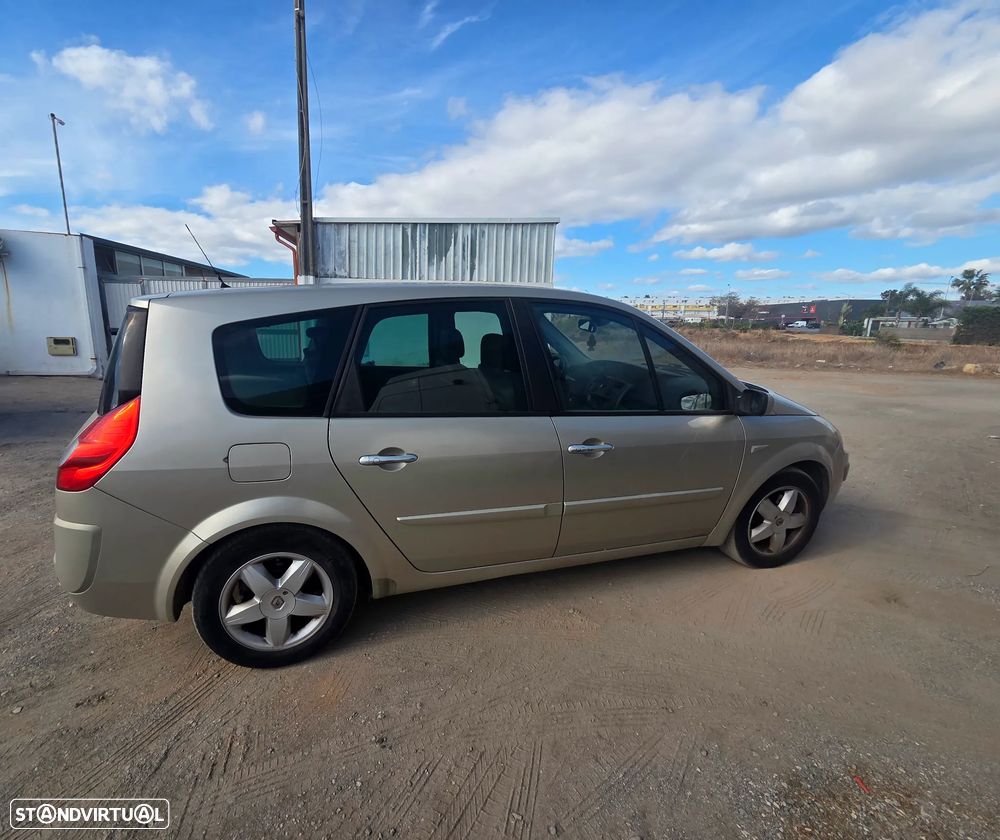 Renault Grand Scénic - 4
