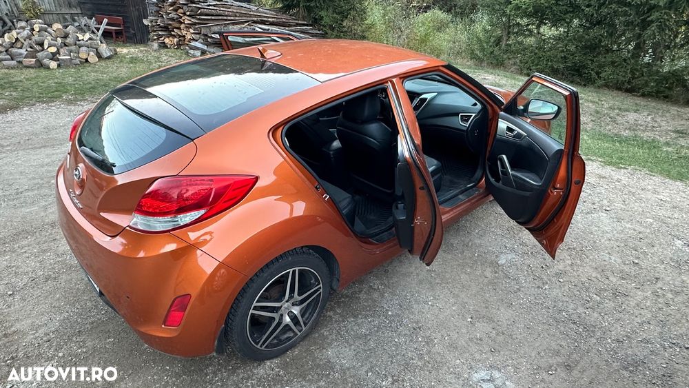 Hyundai Veloster - 19