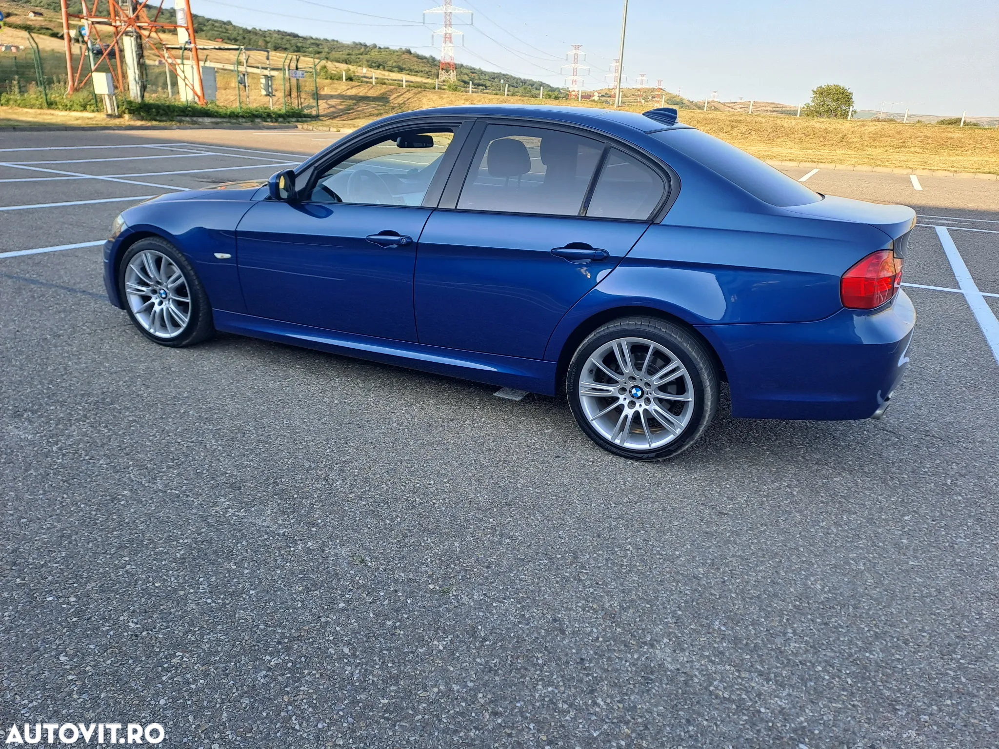 BMW Seria 3 318d - 20