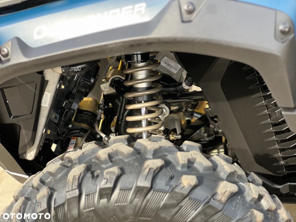 Can-Am Outlander - 10