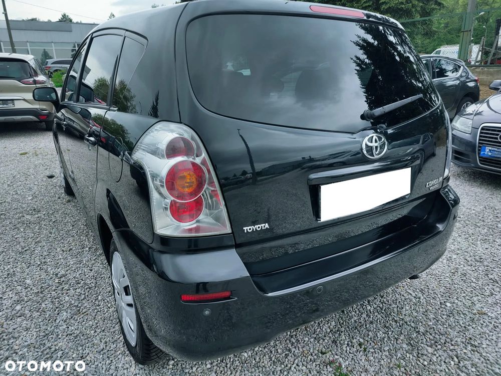 Toyota Corolla Verso - 15