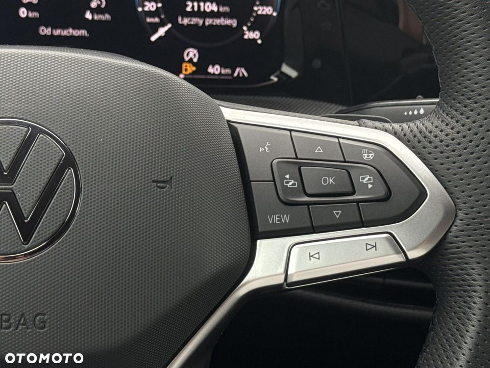 Volkswagen Golf - 17