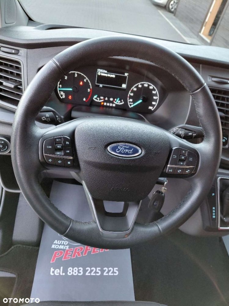 Ford TRANSIT CUSTOM - 17