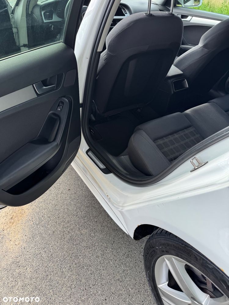 Audi A4 Avant 2.0 TDI Quattro - 16