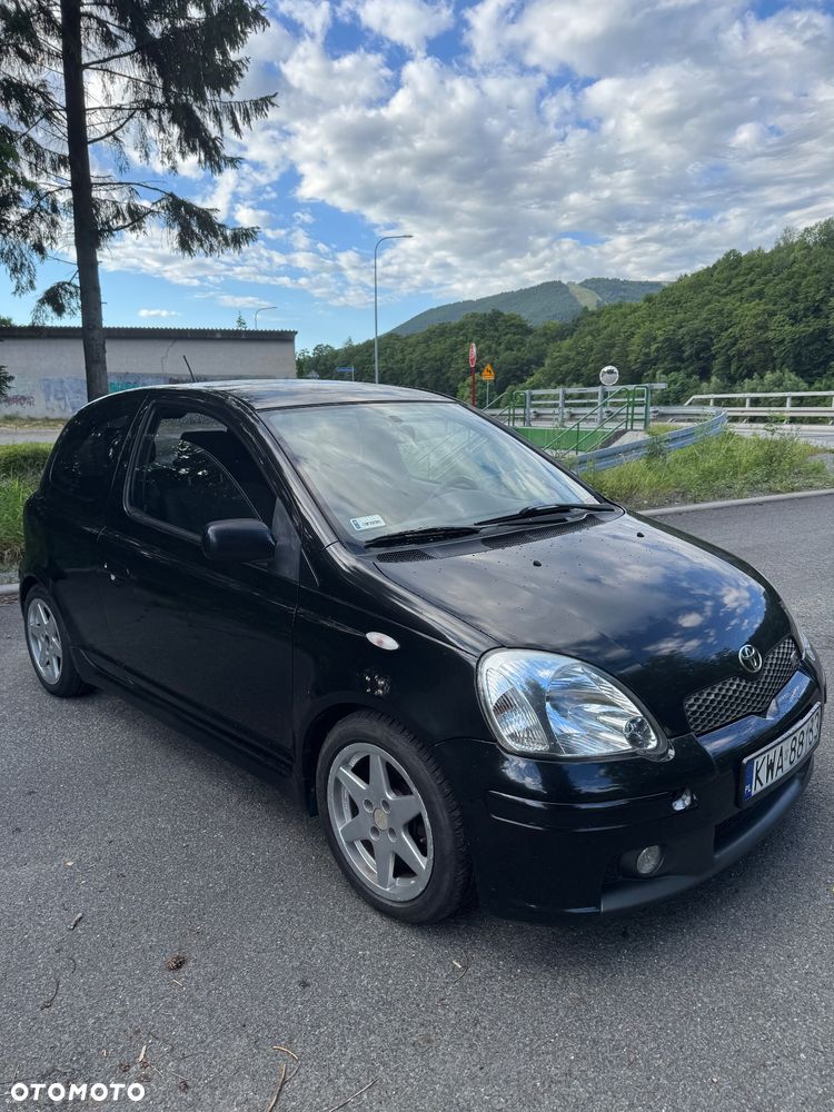 Toyota Yaris - 3