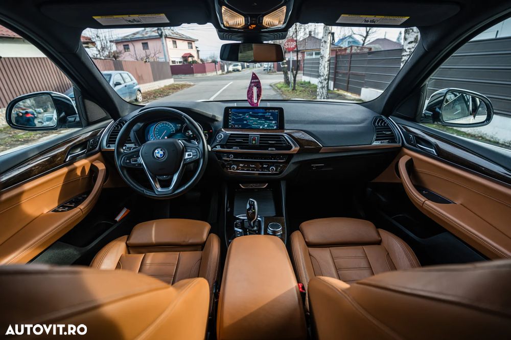 BMW X3 xDrive30i AT Luxury Line - 9