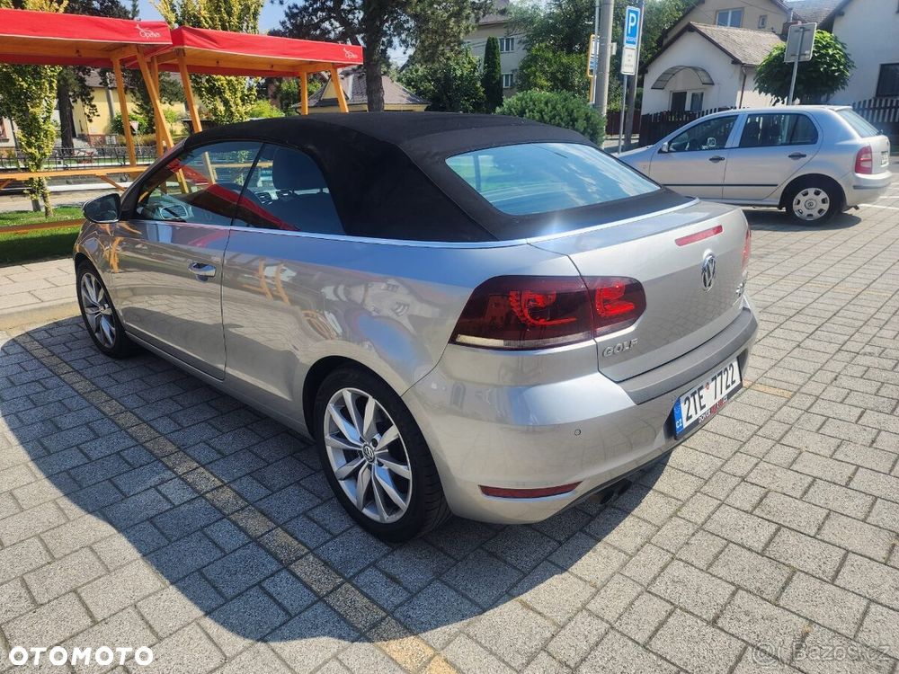 Volkswagen Golf Cabrio 2.0 TDI BlueMotion Technology Exclusive - 4